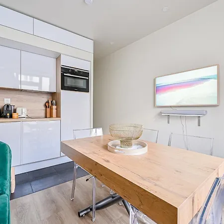 Scarlette House - N180